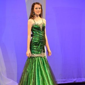 Meet your Posher, Paige